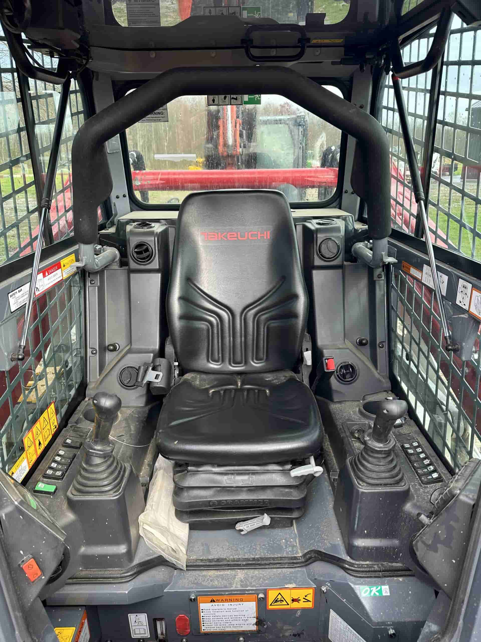 2023 TAKEUCHI TL12V2
